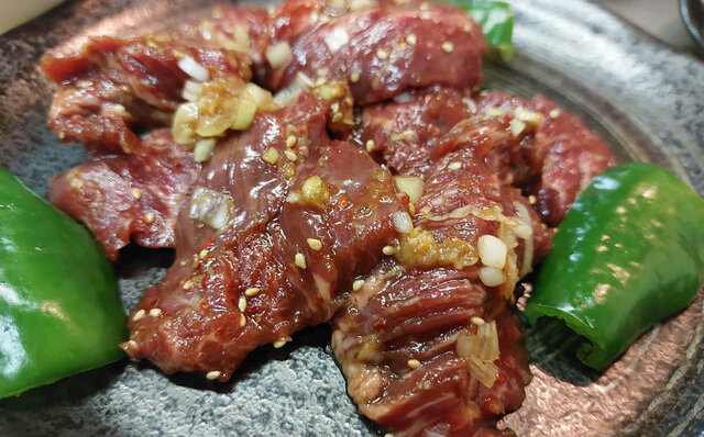 連載エッセイ｜#ijichimanのぼやき「煙草と酒と美味いメシ」