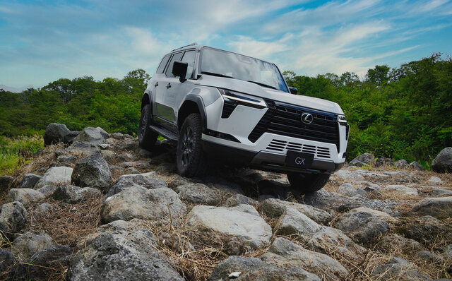 レクサス、新型モデルを一挙に日本初公開｜LEXUS