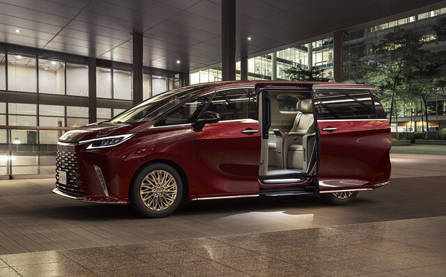 ショーファードリブンに特化したラグジュアリーMPV「レクサス LM」が発売｜LEXUS