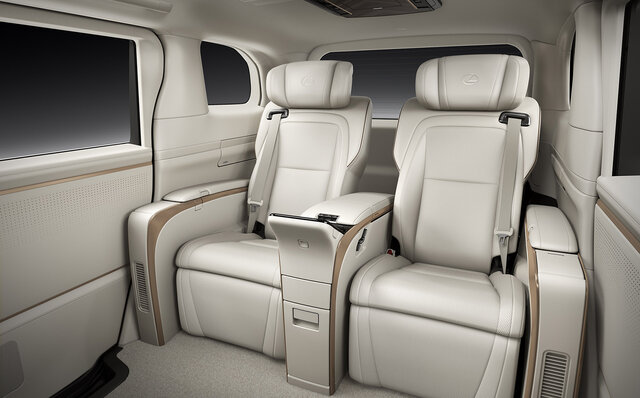 ショーファードリブンに特化したラグジュアリーMPV「レクサス LM」が発売｜LEXUS