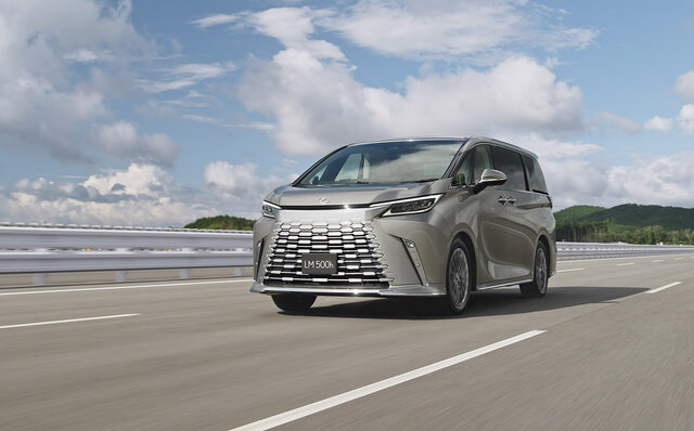 ショーファードリブンに特化したラグジュアリーMPV「レクサス LM」が発売｜LEXUS