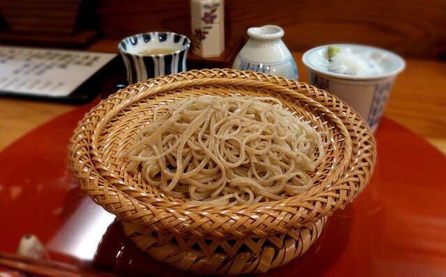 連載エッセイ｜#ijichimanのぼやき「味わい深い魅力があふれる、現金払いだけのこだわりを貫く昔ながらの飲み屋」