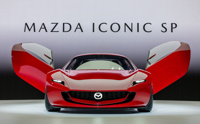 マツダがPHEVのコンパクトスポーツカーコンセプトを世界初披露｜MAZDA 