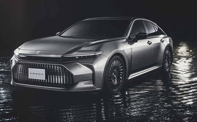 コンセプトは「ニューフォーマルセダン」──クラウン セダンがデビュー｜TOYOTA