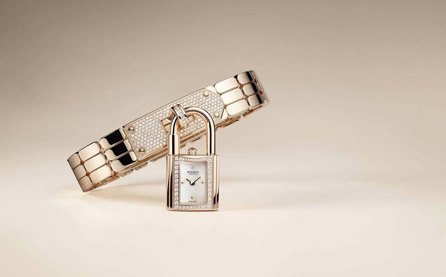 エルメス2023AW新作「H08」「ケリー」鮮やかに輝くウオッチを展開｜HERMÈS