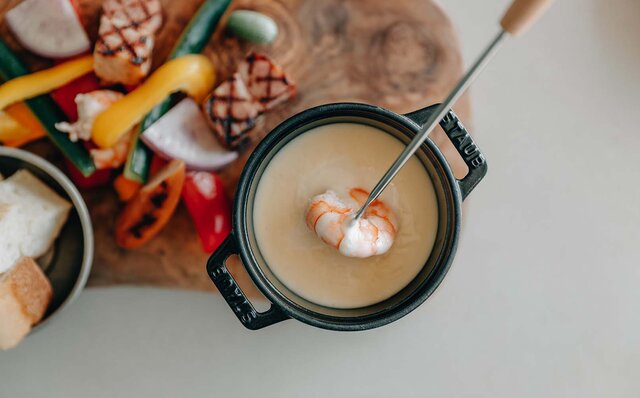 冬ならではの贅沢。屋外温水プールとセルフロウリュ付きサウナが楽しめるホテル｜BOTANICAL POOL CLUB
