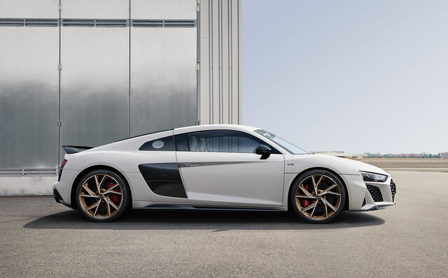 日本の美を取り入れたアウディR8の最終モデルが8台限定で発売｜Audi