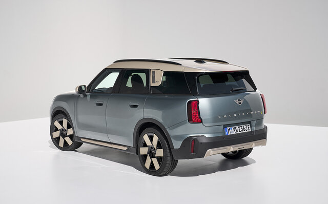MINIクーパー3ドアが10年ぶりにフルモデルチェンジ｜MINI