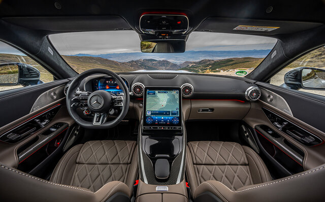 メルセデスAMGのトップパフォーマンスモデル「GTクーペ」が2代目へと進化｜Mercedes AMG