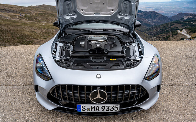 メルセデスAMGのトップパフォーマンスモデル「GTクーペ」が2代目へと進化｜Mercedes AMG