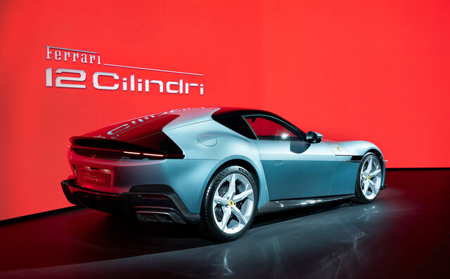 “12気筒”をその名に冠した最新のV12グランツーリズモ「12チリンドリ」がジャパンプレミア｜Ferrari