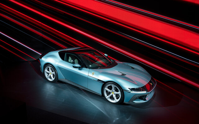 “12気筒”をその名に冠した最新のV12グランツーリズモ「12チリンドリ」がジャパンプレミア｜Ferrari