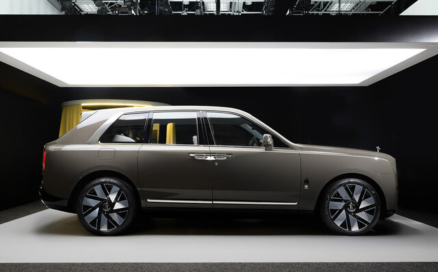 The Cullinan Series II, an SUV Embodying Modern Luxury, Lands in Japan | Rolls-Royce