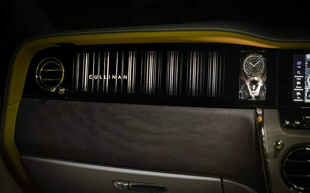 The Cullinan Series II, an SUV Embodying Modern Luxury, Lands in Japan | Rolls-Royce