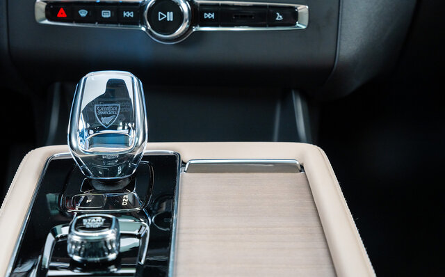 Volvo XC90｜ボルボ XC90