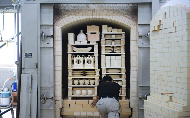 Arita Porcelain Lab's Breakthrough in Traditional Industry: Ushering in a New Era for Arita Ware
