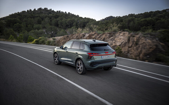 Audi Q3｜アウディ Q3