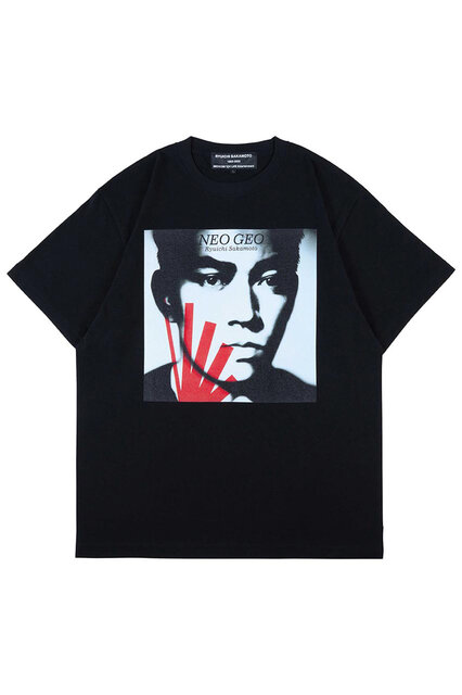 坂本龍一を着る。アーカイブコレクションが装いも新たに黒ボディで復活