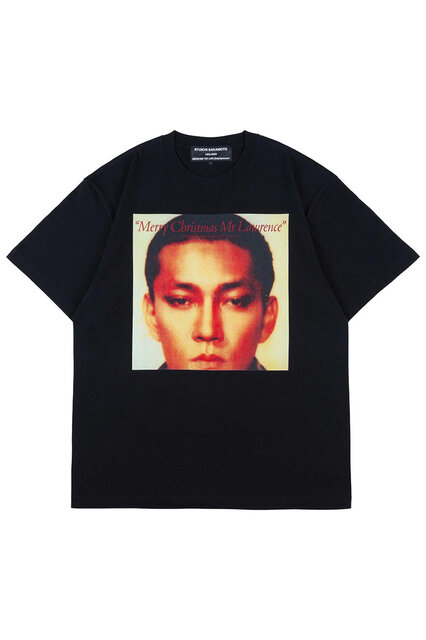 坂本龍一を着る。アーカイブコレクションが装いも新たに黒ボディで復活