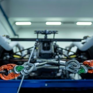 ランボルギーニ、サーキット専用ハイパーカーに搭載する6.5リッターV12エンジンを公開｜Lamborghini