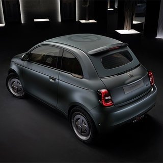 ジョルジオ アルマーニが世界に1台のカスタムメイド電気自動車を発表｜GIORGIO ARMANI