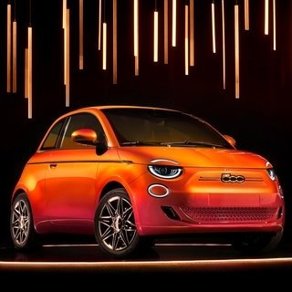 「フィアット500」シリーズ初のEVをカスタムメイドした世界で1台の特別仕様車｜BVLGARI
