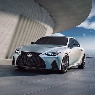 走りもデザインも大幅に進化──マイナーチェンジした新型レクサスISがワールドプレミア｜Lexus
