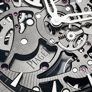 「極薄型ケースに精緻なスケルトンムーブメントを搭載した新作「ピアジェ ポロ スケルトン」｜PIAGET