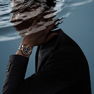 エッジの効いたスポーティなシルエットのタンブール新モデル｜LOUIS VUITTON