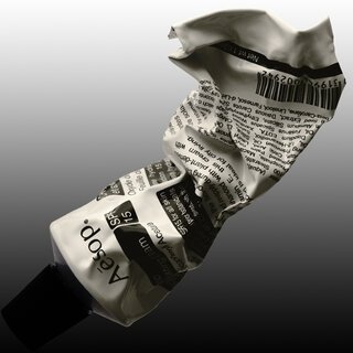 Protect your skin from UV rays while hydrating it. Aesop's skincare that softens the skin's surface | Aesop