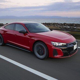 Test drive of the Audi e-tron GT: In a word, it's a car that feels good to drive | Audi