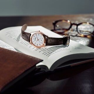 クラシカルな外観と、圧倒的な薄さ。スタンダードなルックスを得た新作「シチズン エコ・ドライブ ワン」｜CITIZEN