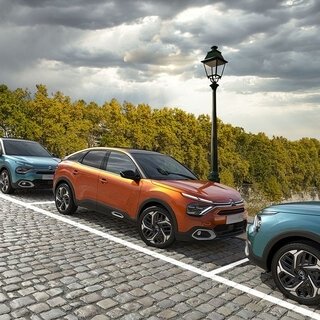 BEVモデルも登場──シトロエン、ハッチバックモデルの新型C4を発表｜Citroën