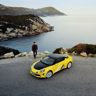 Alpine A110 Limited Edition Honors the Alpine That Competed in a "Memorable Rally" | Alpine