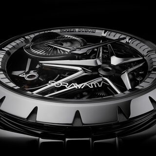 世界的イラストレーター・空山 基氏と、ロジェ・デュブイが夢のコラボレーション｜ROGER DUBUIS