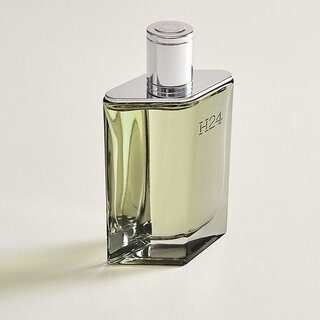 エルメスのメンズフレグランス「H24」からオー ド パルファムとスキンケア3種が登場｜HERMÈS