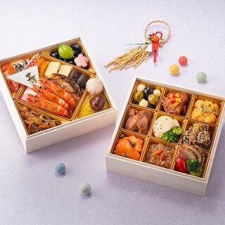Goro Inagaki's "BISTRO J_O" Presents a Two-Tiered Osechi of Japanese, Western, and Chinese Flavors for 2024 | EAT