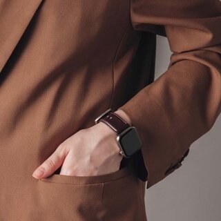 A robust bridle leather band for Apple Watch, released by TSUCHIYA KABAN.