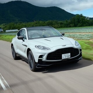 世界で最もパワフルなSUV「アストンマーティンDBX 707」に北海道で試乗｜Aston Martin