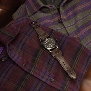 スポーツ アドベンチャーの世界を具現した「サファリ クロノメーター」に42mmモデルが登場｜Ralph Lauren