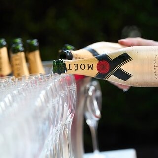 A Trip to the South of France: Summer Night Event "Soirée Blanche" with Moët & Chandon | MOËT & CHANDON