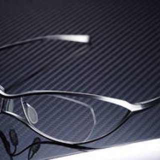 Driving glasses crafted by artisans, born from a shared commitment to sincere craftsmanship | LEXUS