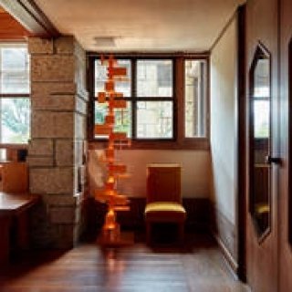 Designer Akira Minagawa's Interpretation of the Masterpiece Lamp "TALIESIN®2" | YAMAGIWA