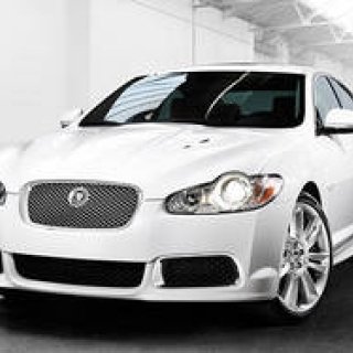 Jaguar XFR｜XFシリーズの最強バージョン登場