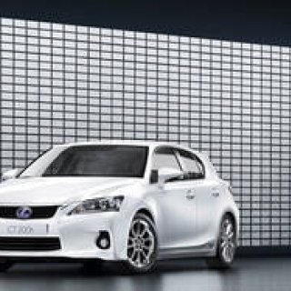 LEXUS CT200h｜レクサス CT200h 販売価格が決定