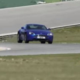 ASTON MARTIN V8 Vantage S | Driving Footage Released