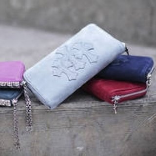 CHROME HEARTS｜2011最新バッグ＆ファッショングッズが到着！