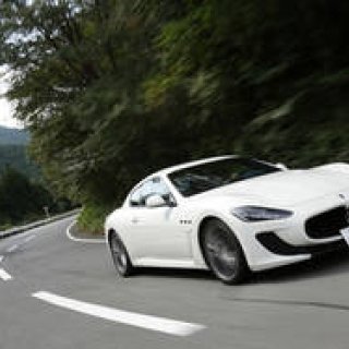 Maserati GranTurismo MC Stradale Test Drive: In-Car Movie Added! | MASERATI
