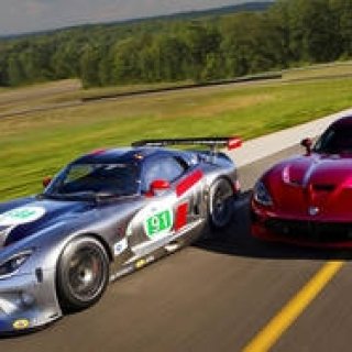 バイパー2013年モデル公開｜SRT