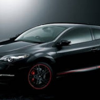 Nürburgring: Fastest Production FF Car in the World Debuts | Renault